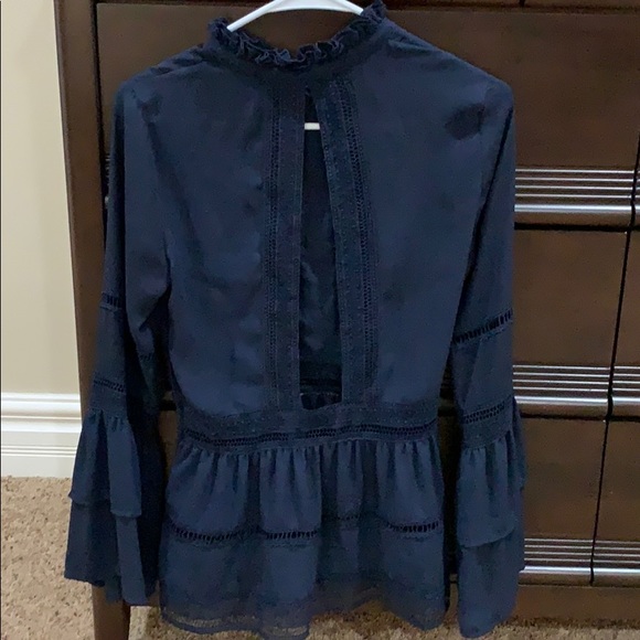 Octavia open back Top - Picture 4 of 5